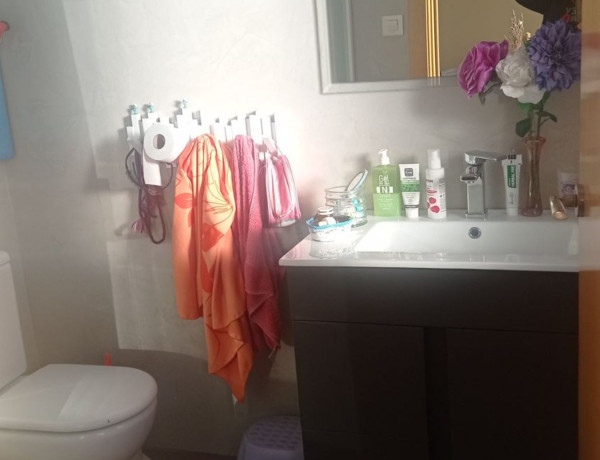 Chalet independiente en venta en  Calle Olagibel, 54, Vitoria-Gasteiz photo 4