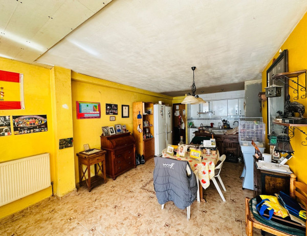 Chalet adosado en venta en puigmal , Empuriabrava thumbnail 2