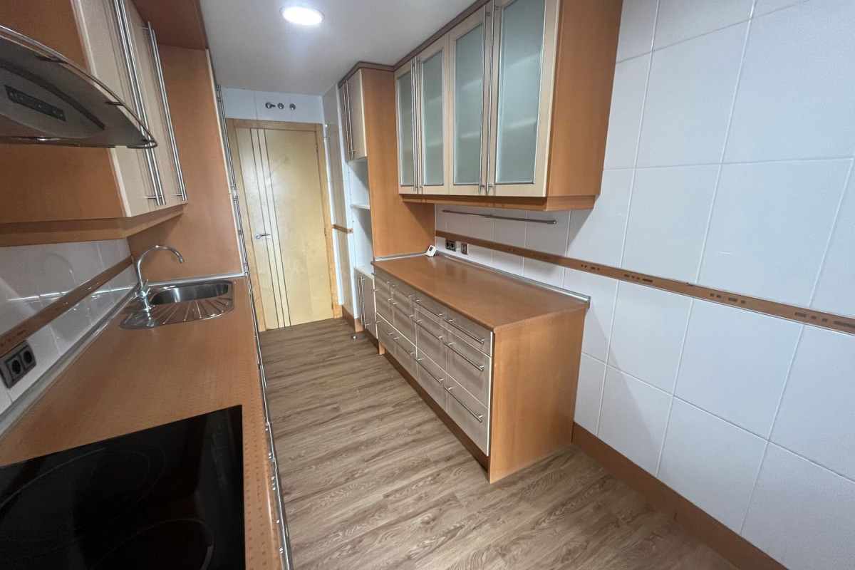 Продажа квартиры на Avenida del Doctor Severo Ochoa, Алкобендас
 photo 4