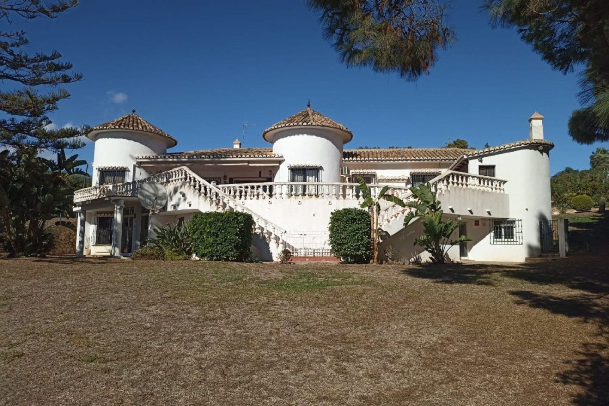 Venta de chalet independiente en Calle Vistamar, Mijas
 photo 2