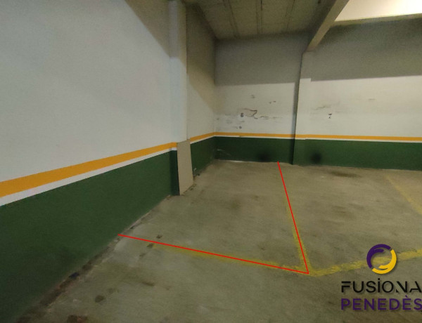 Garaje en venta en Poble Nou , Vilafranca del Penedès photo 1