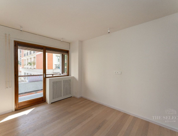 Apartment for sale in Calle de Núñez de Balboa, Madrid thumbnail 1