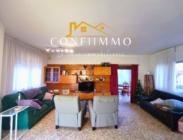 Chalet independiente en venta en Calle Pallars, Maçanet de la Selva thumbnail 2