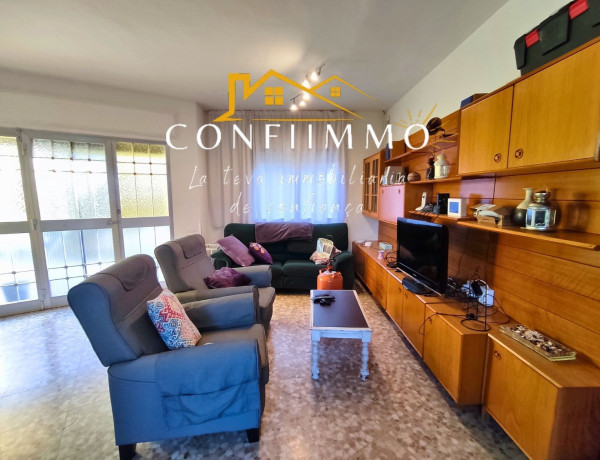 Chalet independiente en venta en  Calle Pallars, Maçanet de la Selva photo 4