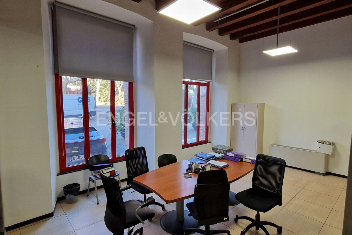 Office sale in , Santa Coloma de Cervelló photo 4