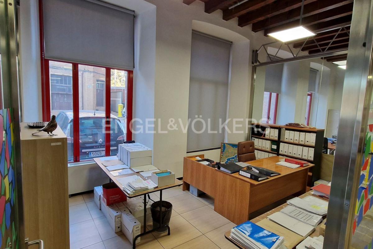 Office sale in , Santa Coloma de Cervelló photo 5