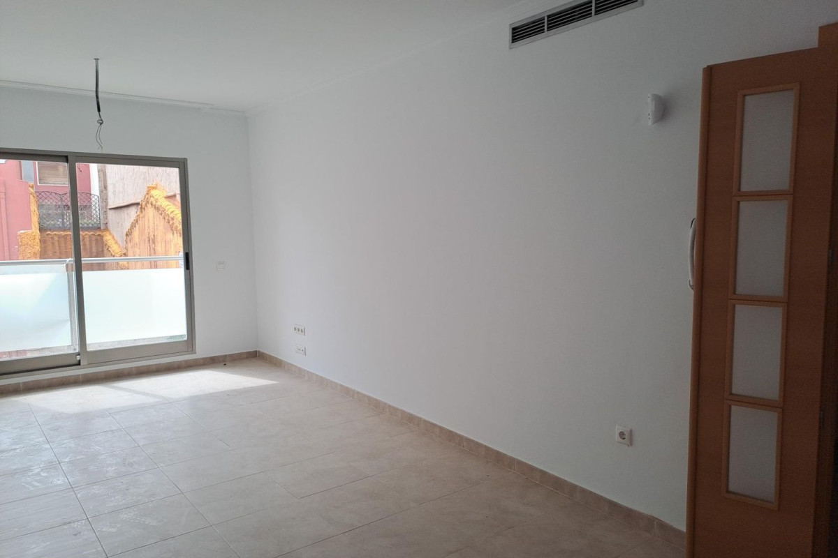 Venta de piso en Teruel, Castellón de la Plana / Castello de la Plana
 photo 2