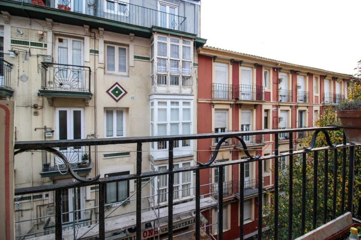 Sale of apartment in Calle SOL, Santander
photo 1
