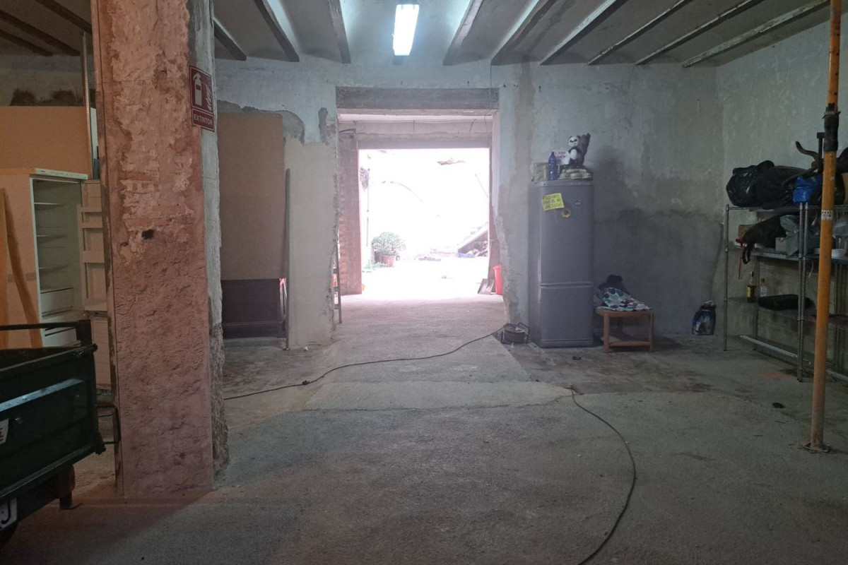 Properties for sale and rent in Spain photo 2