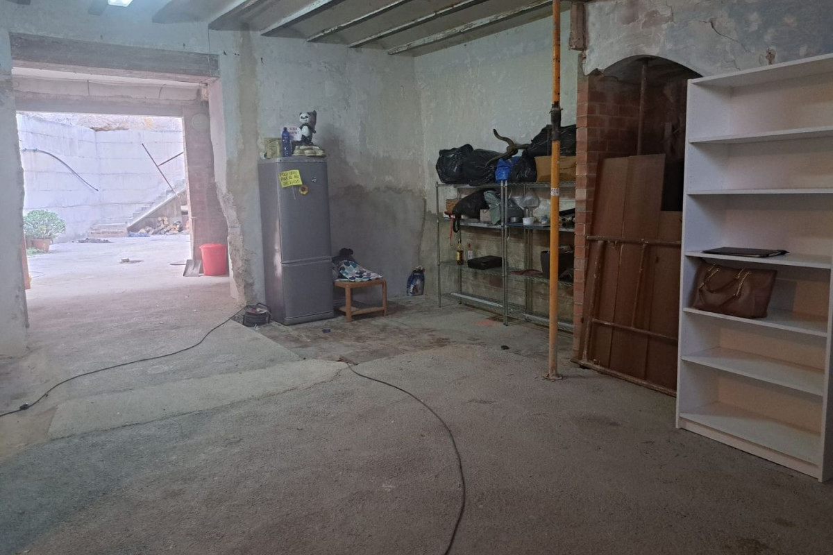 Properties for sale and rent in Spain photo 3