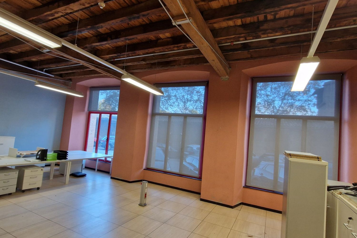 Venta de oficina en , Santa Coloma de Cervelló photo 4