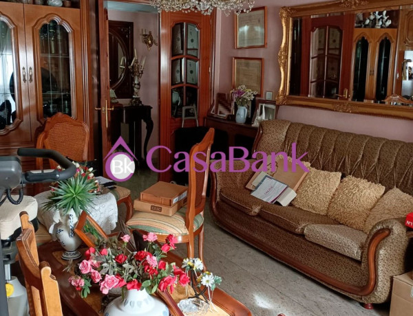 Piso en venta en  Urb. SANTA ROSA, Distrito Santa Rosa - Valdeolleros photo 4