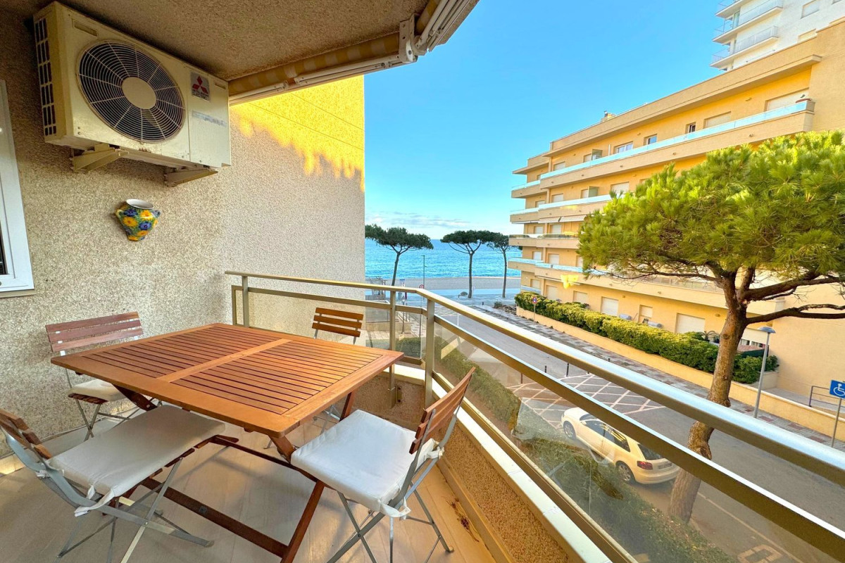 Sprzedaż mieszkania w Calle Sant Sebastià, 28, Castell-Platja d'Aro
 photo 2