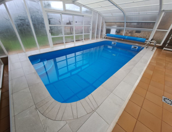 Detached villa for sale in Calle as Pitas, 10, Oleiros photo 1