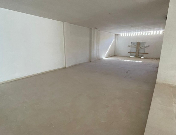 Local en venta en Mestrets photo 3