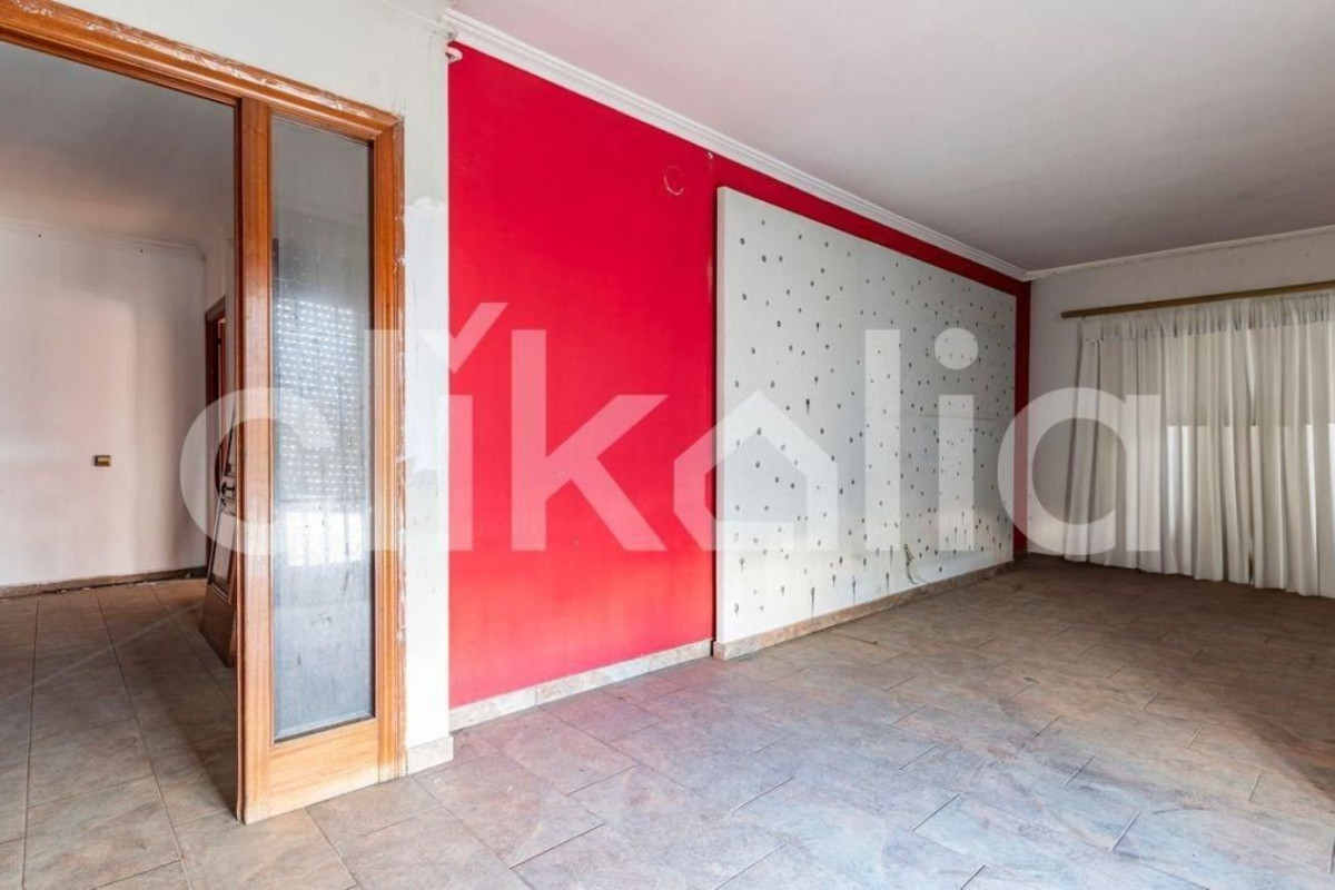 Недвижимость на продажу и в аренду в Испании photo 3