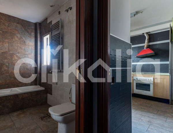 Piso en venta en  Calle de les Salenques, 14, Sabadell photo 4