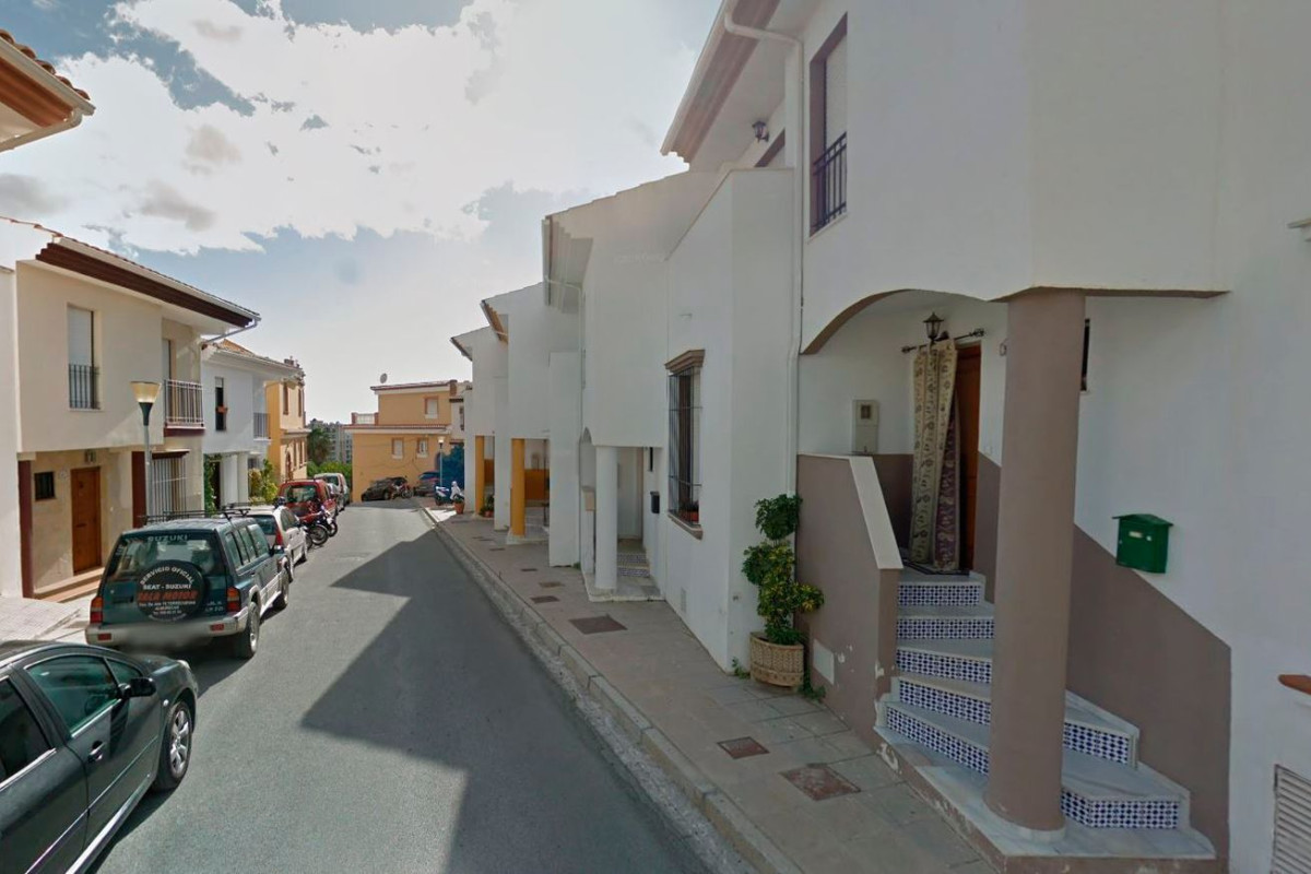 Продажа таунхауса в Calle Amapola s/n , Алмуньекар photo 4