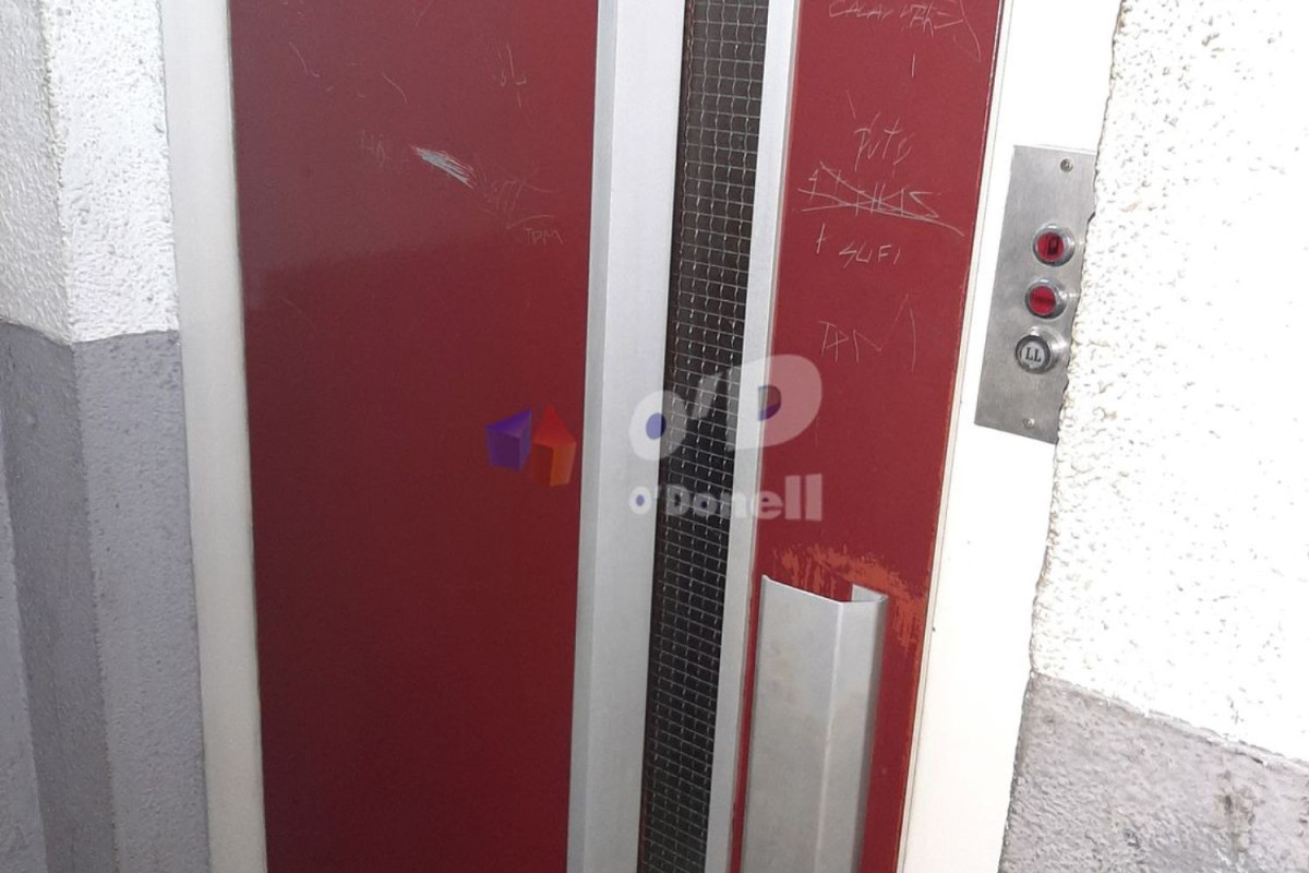 Продажа гаража на  Центр - Каско Антигуа , Сант-Бой-де-Льобрегат photo 5