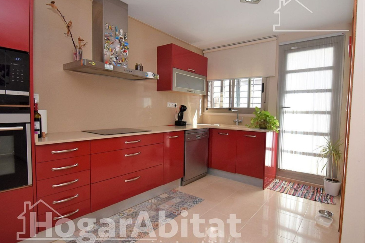 Venta de chalet adosado en  Centro , Almazora/Almassora photo 3