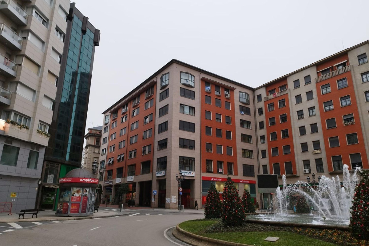 Venta de oficina en Calle General Gómez Núñez , Ponferrada photo 1