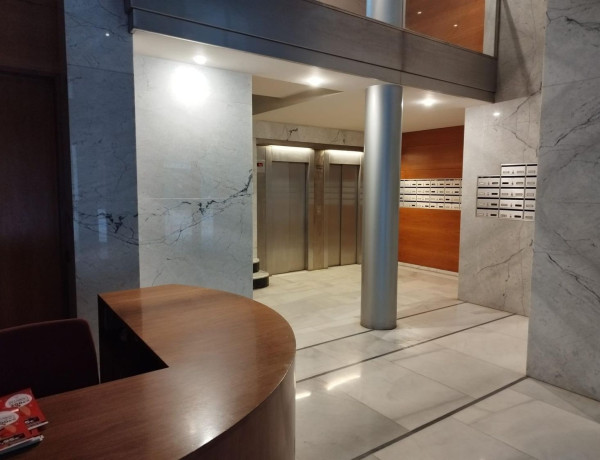 Office for sale at Calle General Gómez Núñez , Ponferrada thumbnail 1