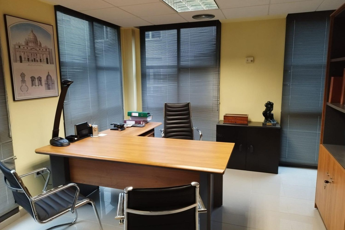 Venta de oficina en Calle General Gómez Núñez , Ponferrada photo 4