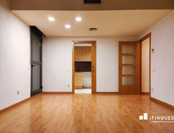 First floor for sale in Gràcia , Sabadell photo 1