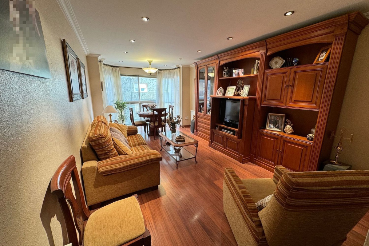 Sale of apartment in Calle Luciano López Ferrer, Villena
 photo 2
