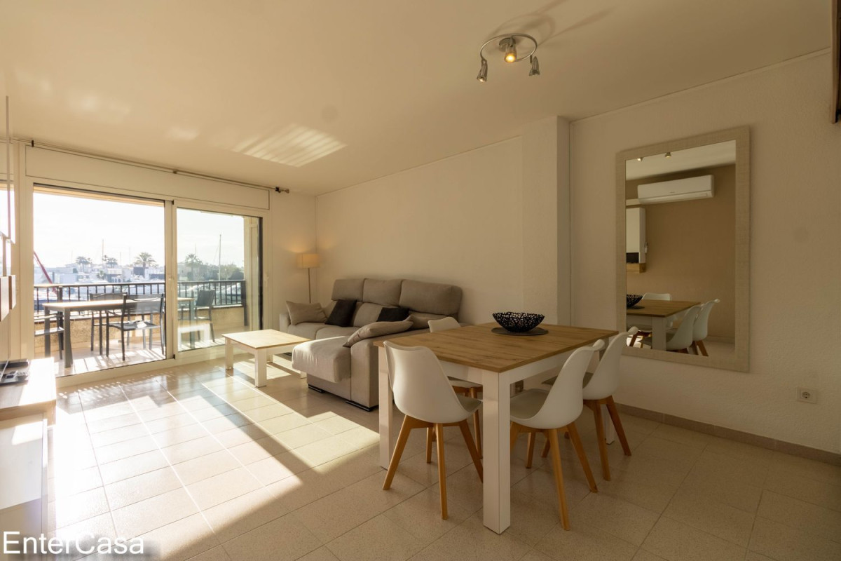 Продажа квартиры на Calle Cavall de Mar, 14 -16, Эмпуриабрава
photo 4