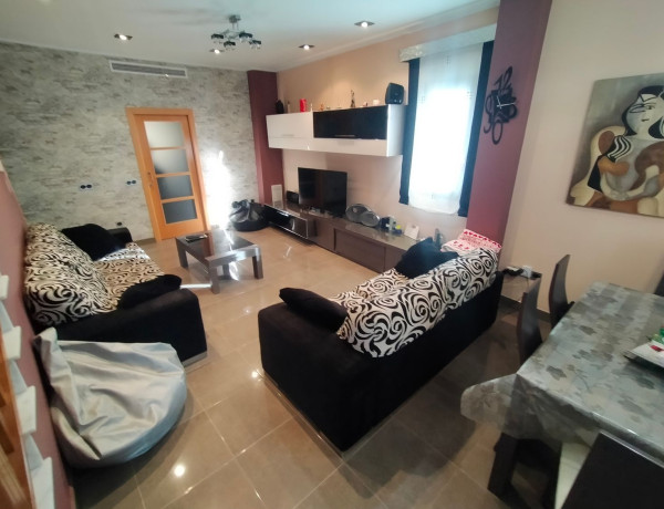 Chalet adosado en venta en  Zona Pueblo , Sueca photo 1