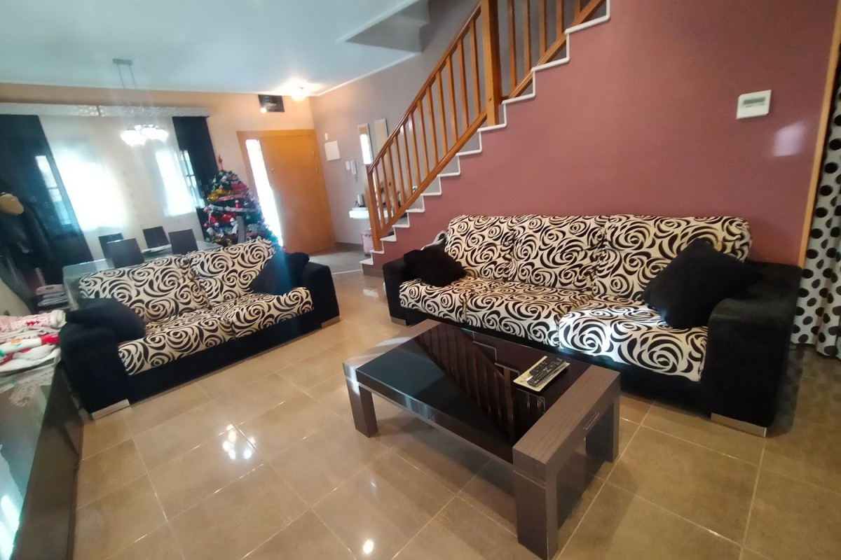 Venta de chalet adosado en  Zona Pueblo , Sueca photo 5