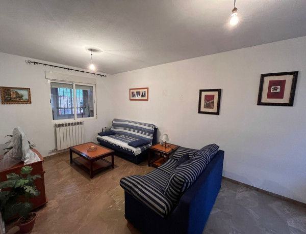 Chalet adosado en venta en Calle diego velazquez, 22 , La Zubia thumbnail 2