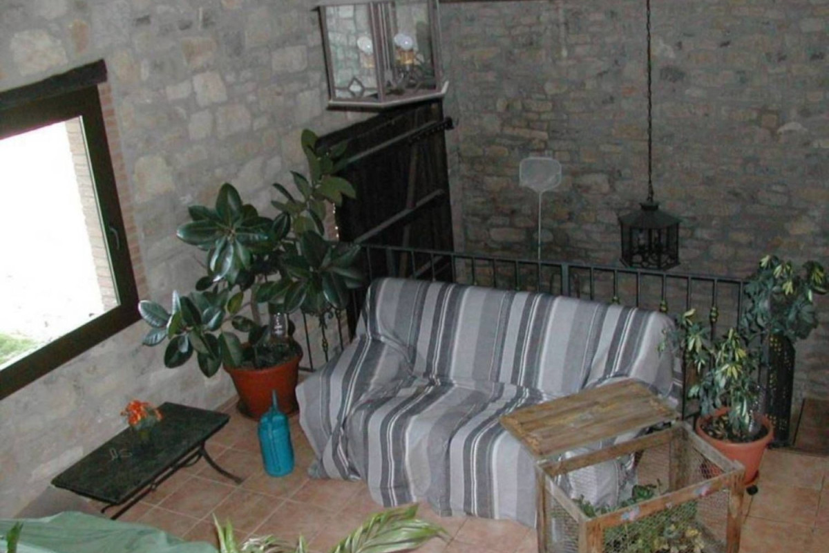Properties for sale and rent in Spain photo 3