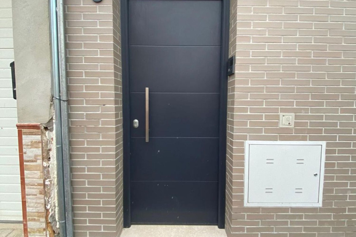 Venta de piso en Alcalá la Real s/n, Alcalá de Guadaira
 photo 3