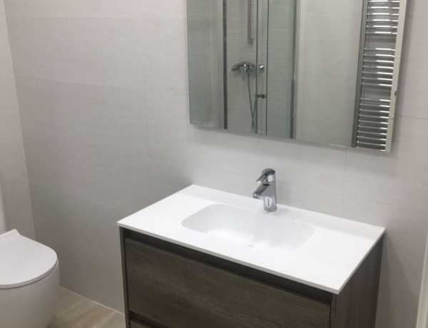 Apartment for sale in  Calle de los Guindos, 6, Salamanca photo 4