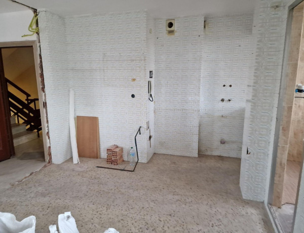 Bajo en venta en San Bernabé , Algeciras thumbnail 2
