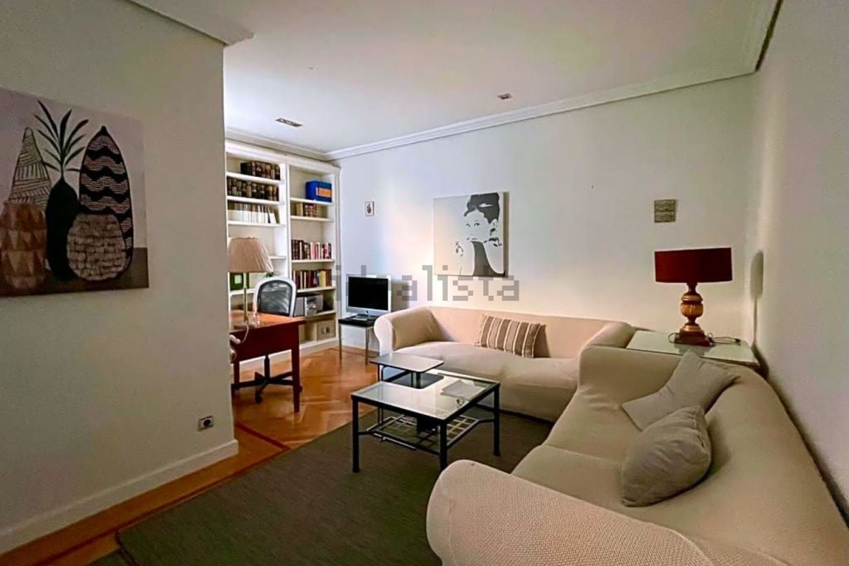 Продажа квартиры на Calle de Diego de León, 29, Мадрид
photo 1