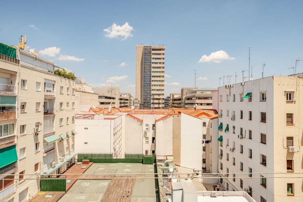 Продажа квартиры на Calle de Diego de León, 29, Мадрид
photo 3
