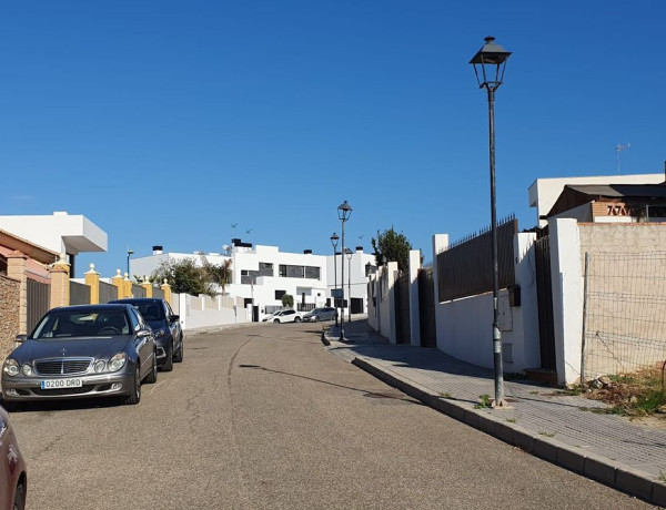 Terreno en venta en calle Navío thumbnail 1