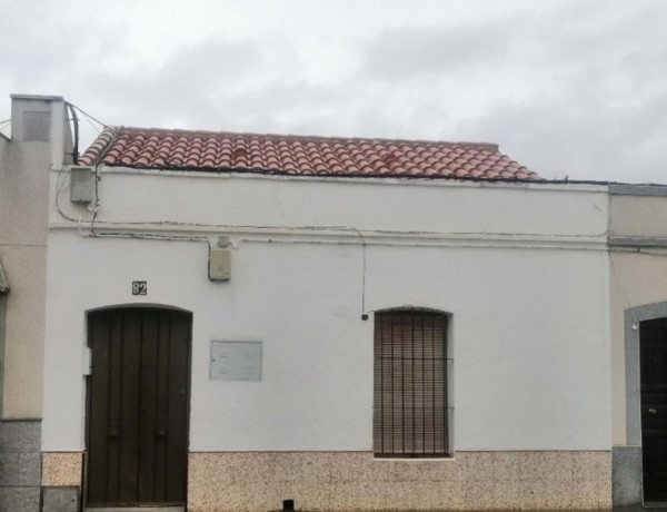 Коттедж на продажу в , Puebla de la Calzada photo 2