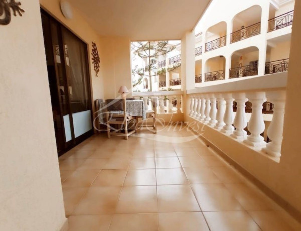Piso en venta en  Los Cristianos , Arona photo 3