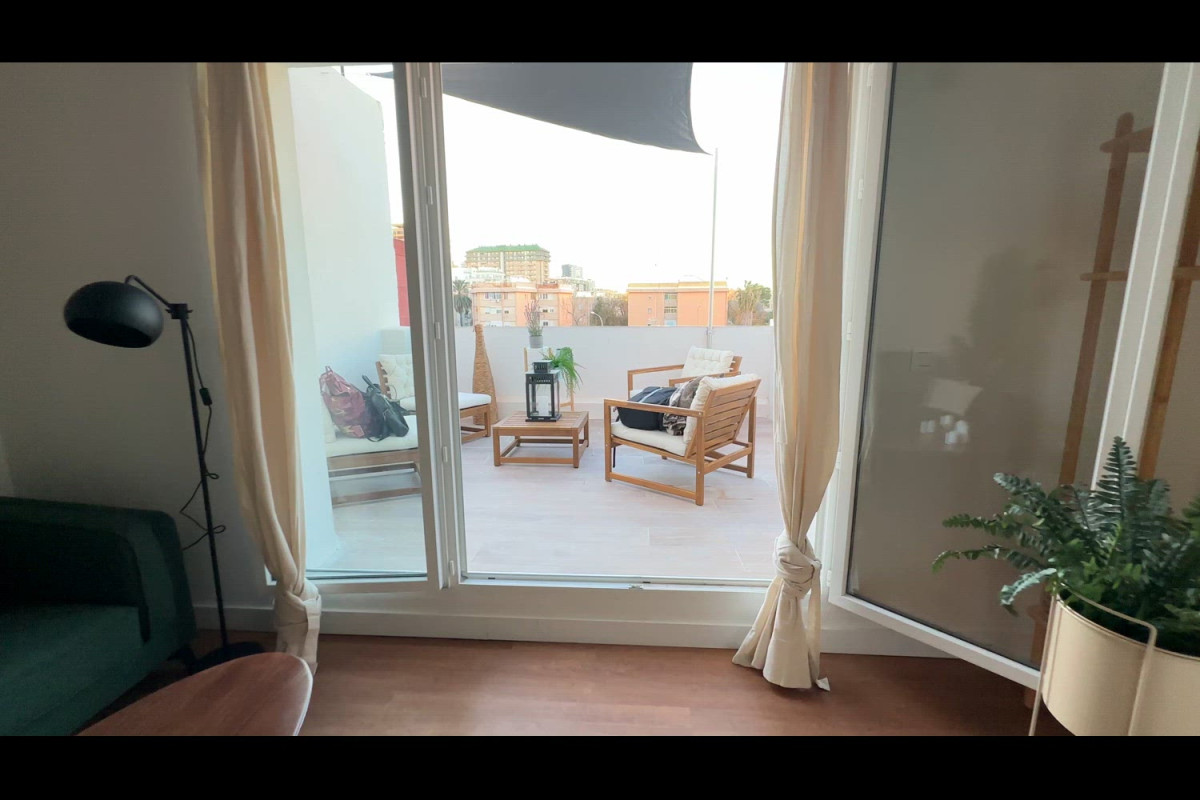 Venta de ático en Calle Felipe Vives Cañamás, 40, València photo 1