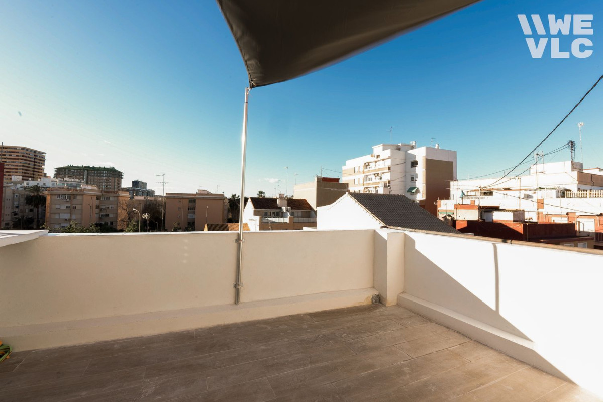 Venta de ático en Calle Felipe Vives Cañamás, 40, València photo 2