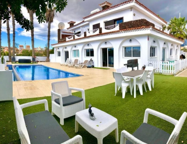Chalet independiente en venta en Costa del Silencio-Las Galletas , Arona photo 1