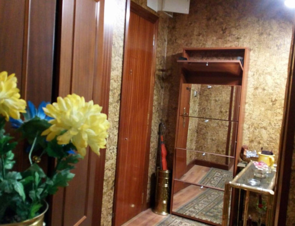 Продажа квартиры в Calle Félix Aramburu, Oviedo photo 1
