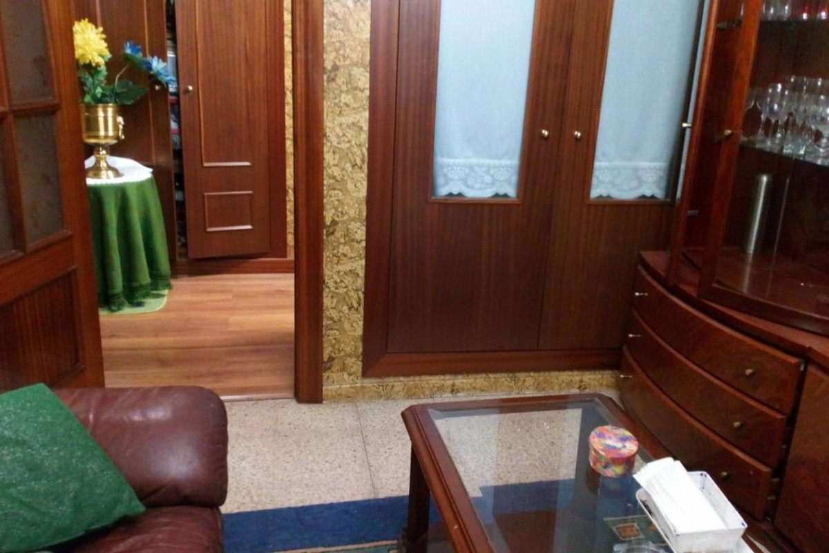 Продажа квартиры на Calle Félix Aramburu, Овьедо
photo 2