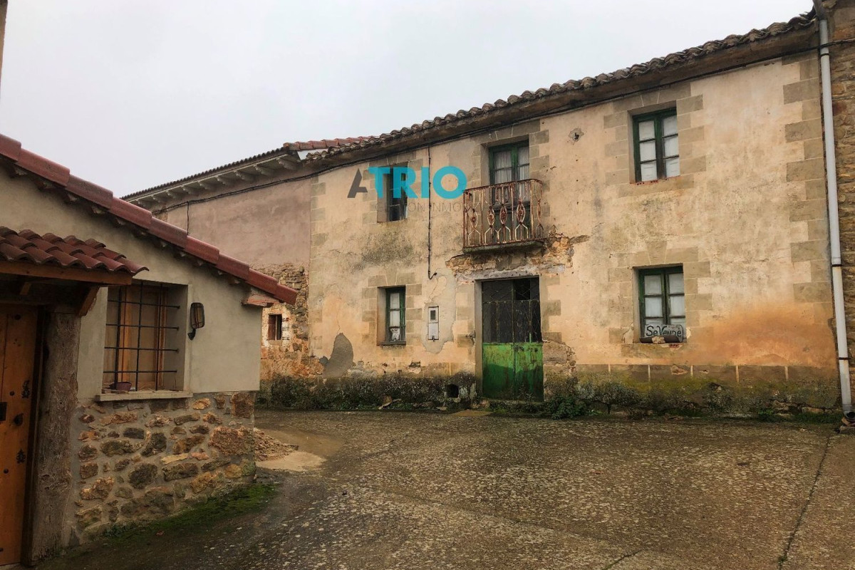 Venta de chalet adosado en , Villadiego photo 2