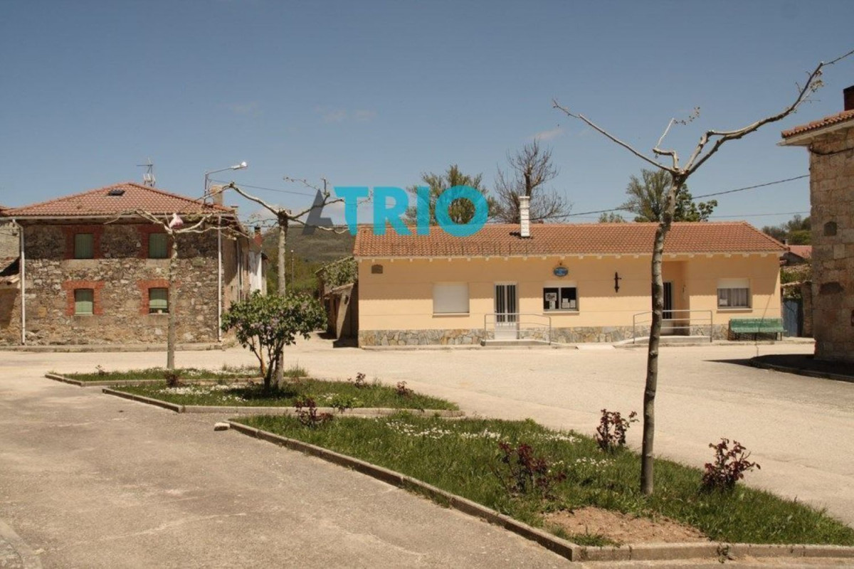 Venta de chalet adosado en , Villadiego photo 3