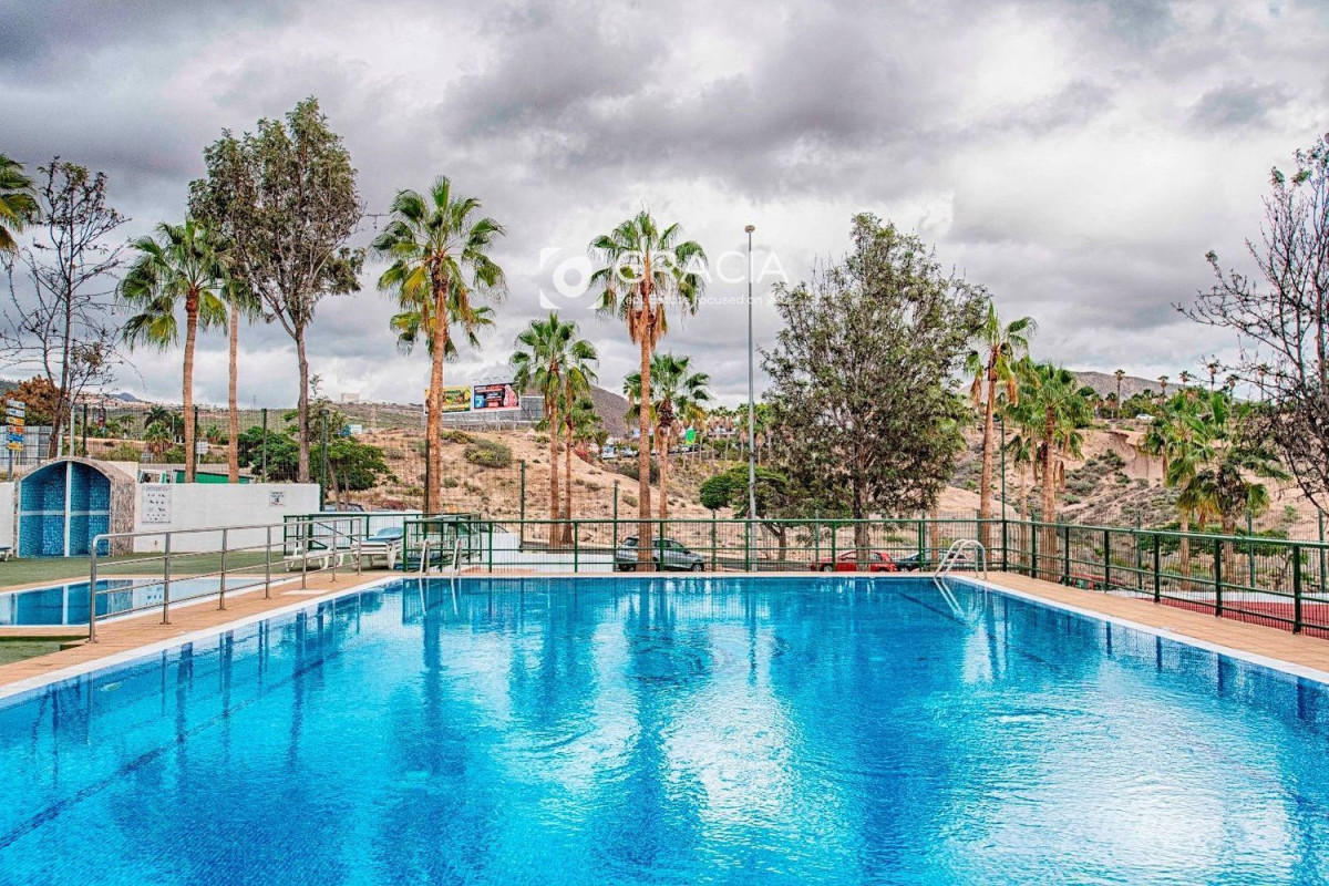 Продажа квартиры на Avenida de los Pueblos, Адехе
 photo 4
